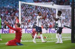 开云体育平台APP-英格兰豪取连胜，实现欧锦赛晋级