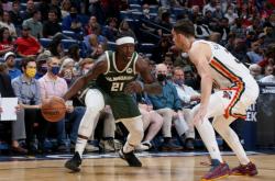 开云足球直播-丹麦爆冷罗马，莫德里奇三分雨点燃全场的简单介绍