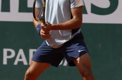 开云体育在线-西班牙网球队险胜日本网球队，阿尔卡拉斯完成帽子戏法的简单介绍