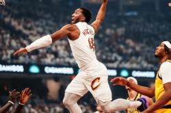 开云足球直播-阿根廷男篮翻盘湖人B队，波特一己之力扛起全队的简单介绍