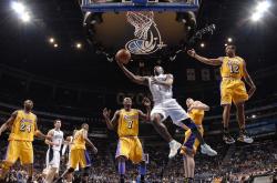 开云APP-跨越赛场的接管者，从太阳的硬仗到伦纳德的终极时刻