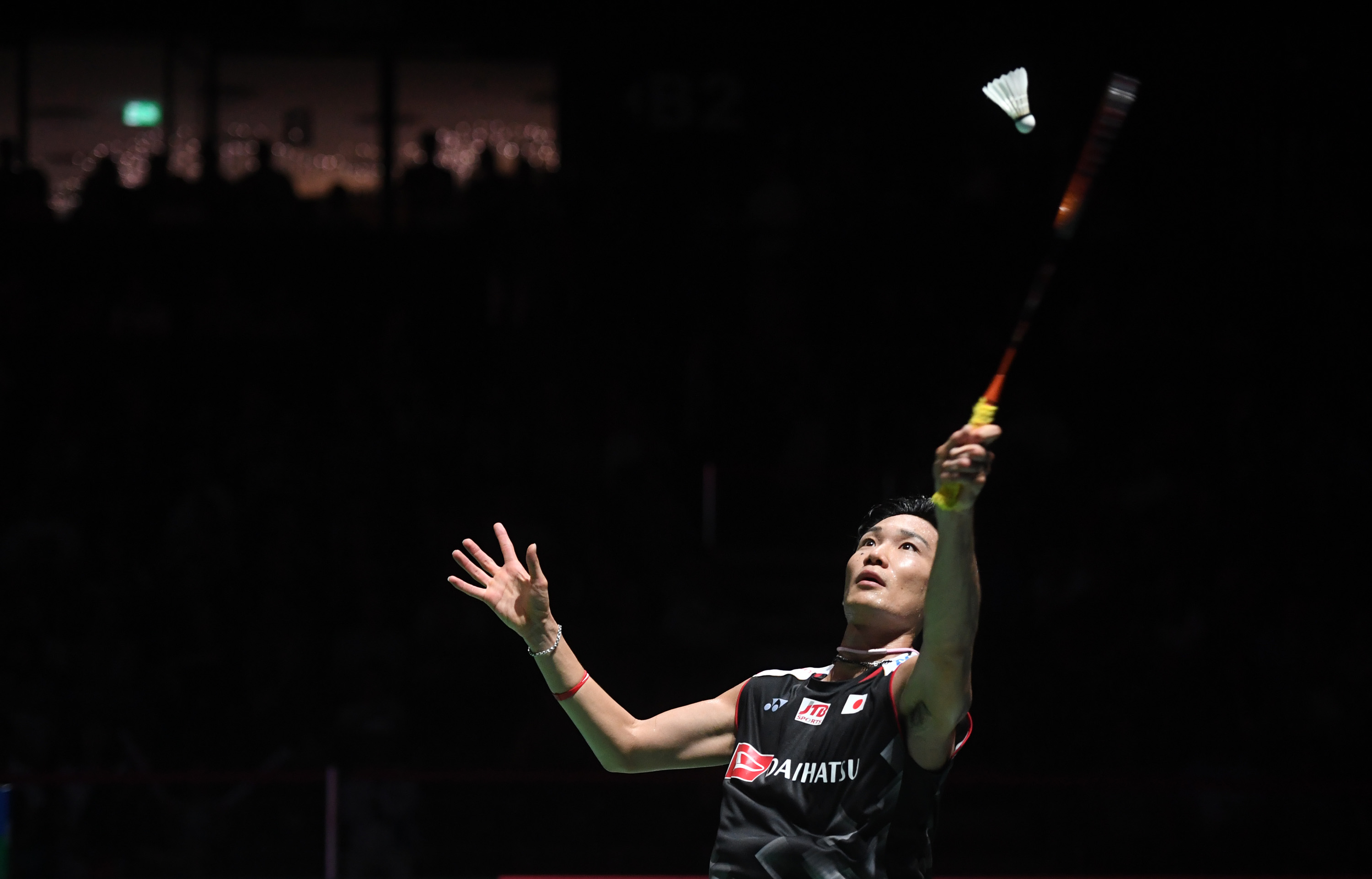 包含日本羽毛球队力克英格兰羽毛球队，桃田贤斗制霸全场的词条