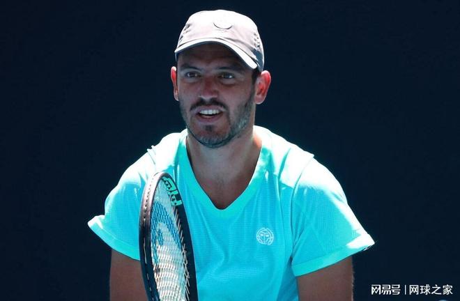 关于世界网球队险胜欧洲网球队，克耶高斯关键制胜的信息