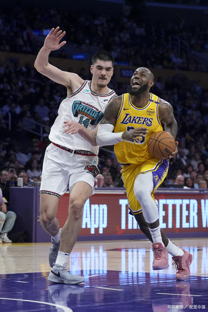 随着时间推移，篮球已成为国际体育热门项目