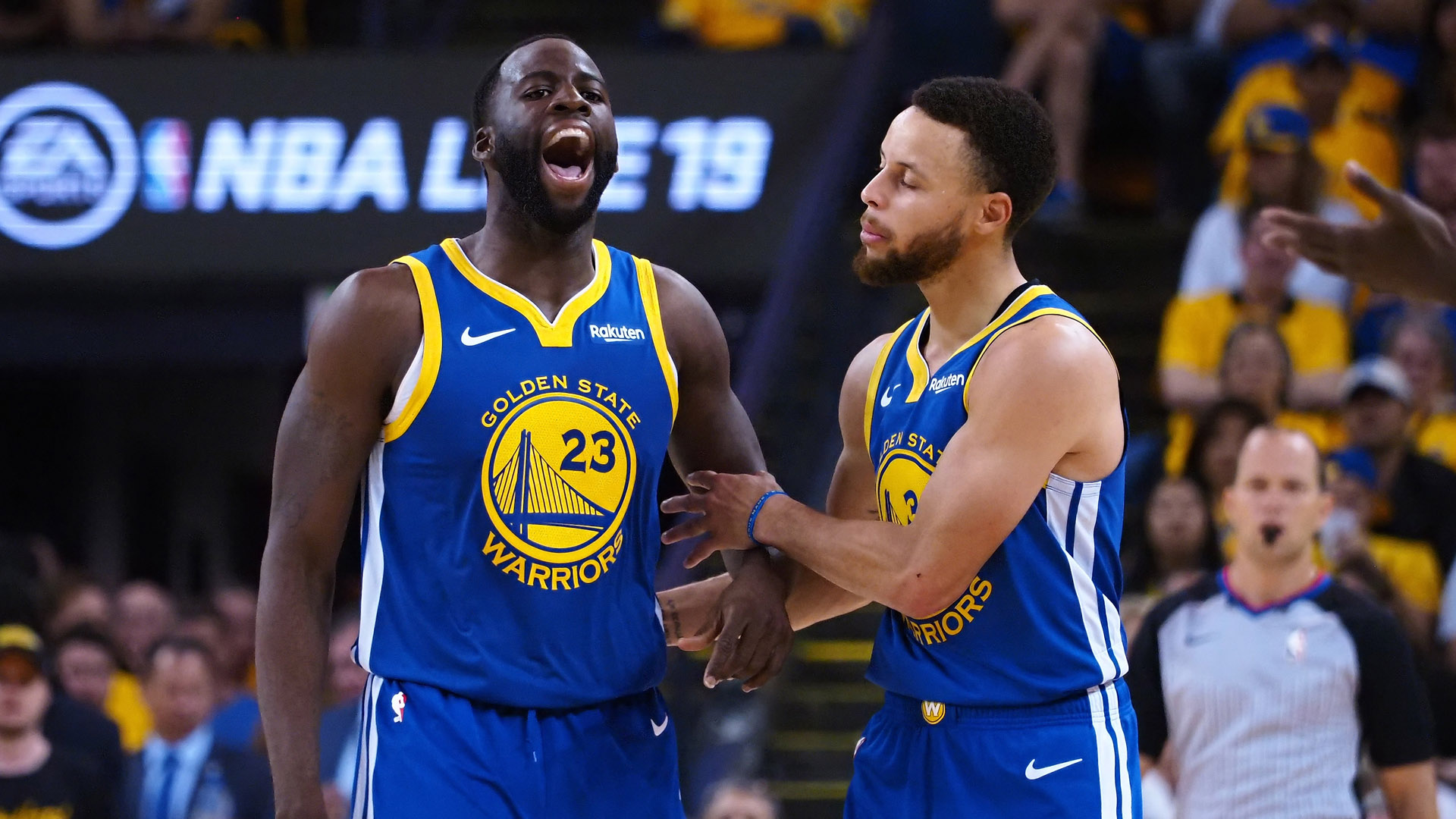 包含南安普顿球迷热情高涨，支持球队夺得胜利的词条