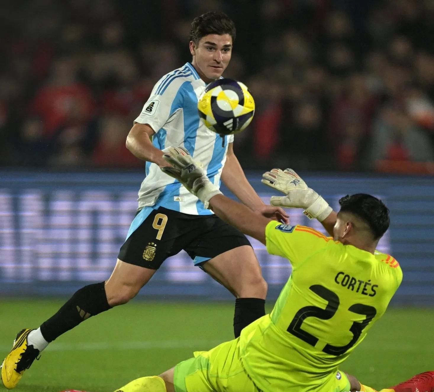 关于新赛季南美洲足球热情高涨,顶级对决令人期待的信息 关于新赛季南美洲足球热情高涨,顶级对决令人期待的信息