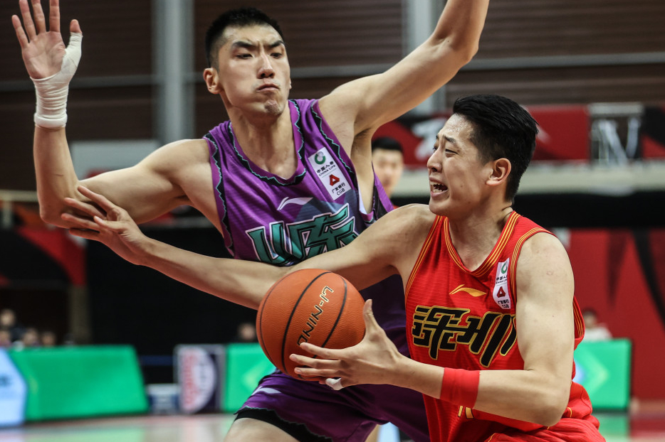 深圳男篮遭遇惨败，迎来新赛季首败