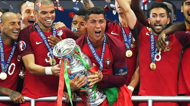 美国完胜智利，C罗刷新纪录