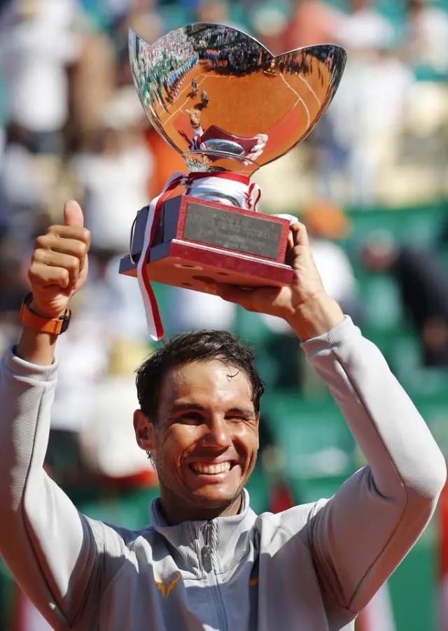 包含蒙特卡洛大师赛险胜拉沃尔杯，蒂姆惊艳四座的词条