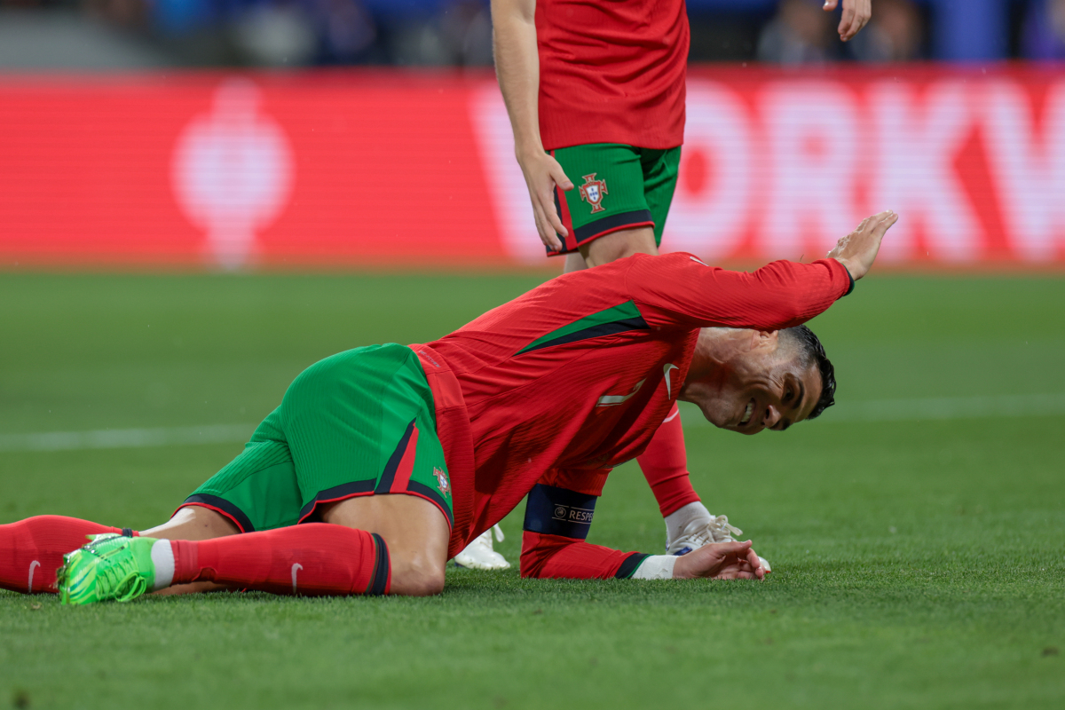 包含葡萄牙翻盘比利时，范佩西制霸全场的词条