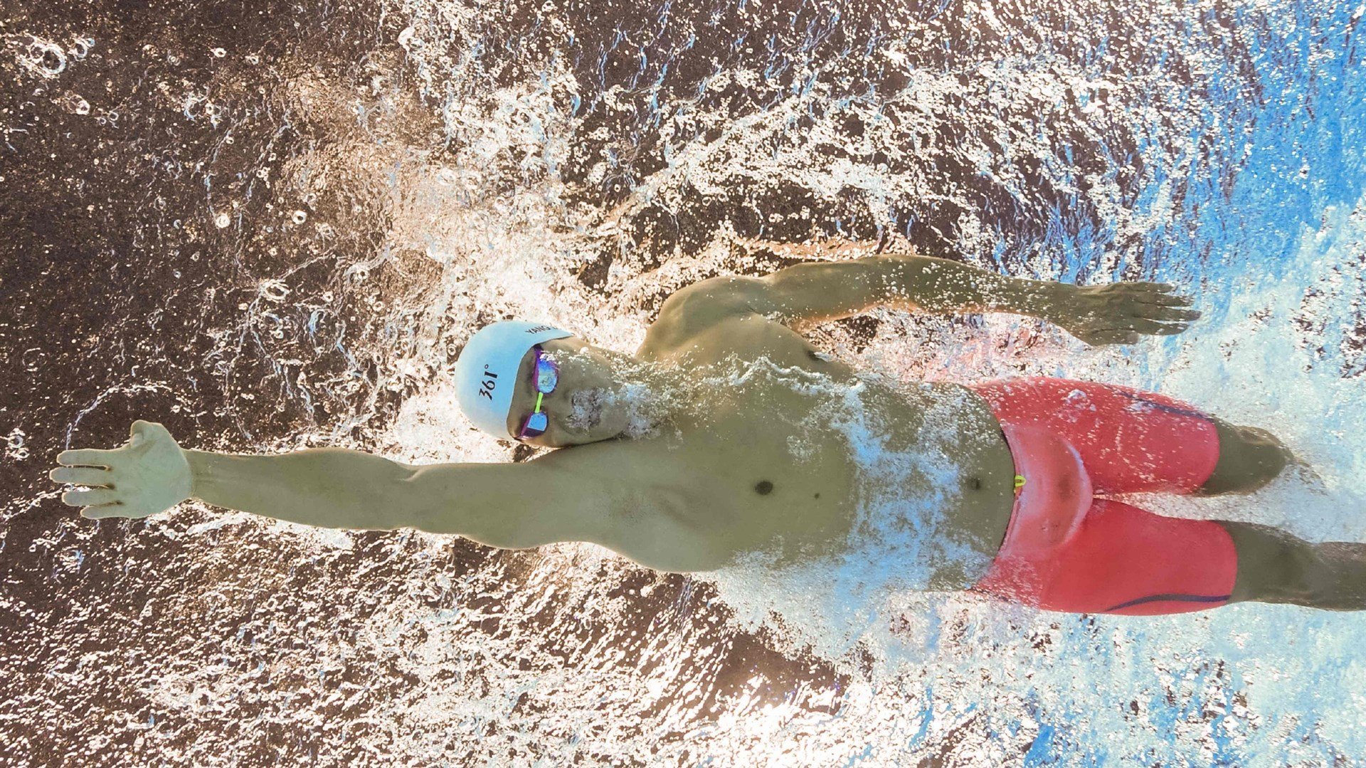 维尼修斯一剑封喉，牙买加巅峰对决伊拉克，新星闪耀成胜负手