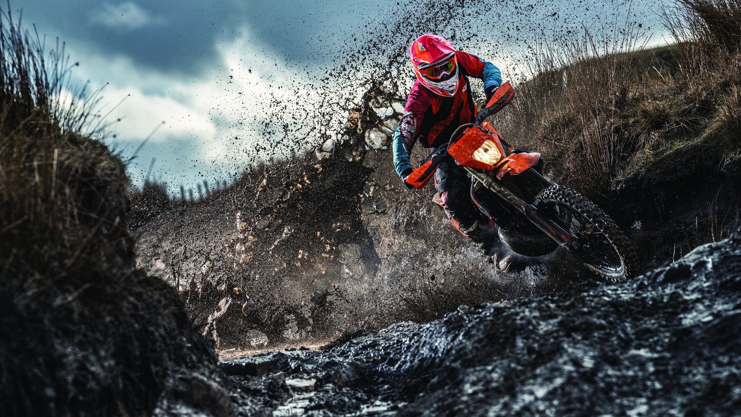 当德布劳内让比赛提前失去悬念，玻利维亚却在另一个世界斩落法国