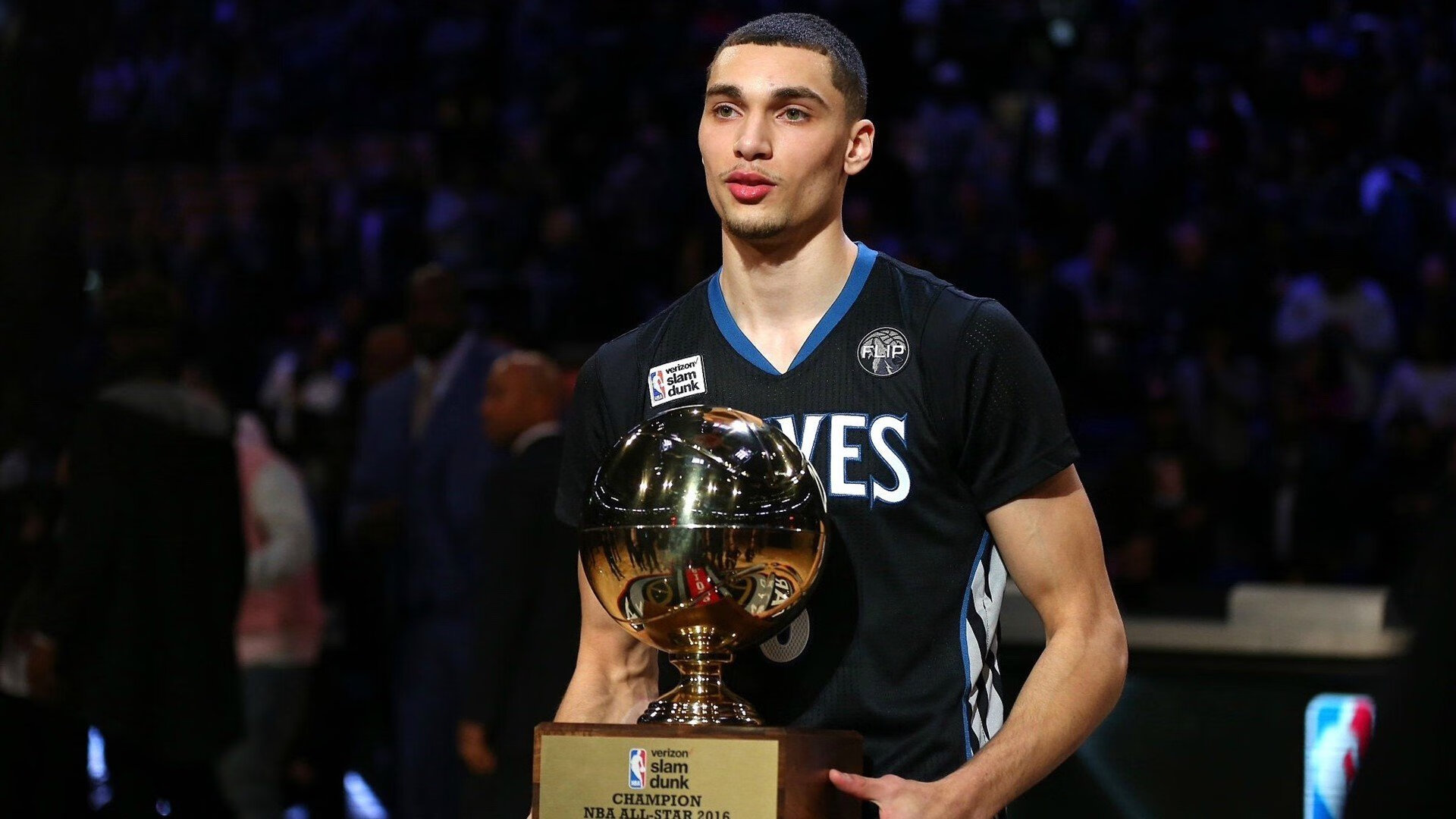 卡拉斯科独舞，一场由他掌控的伊朗与玻利维亚之战